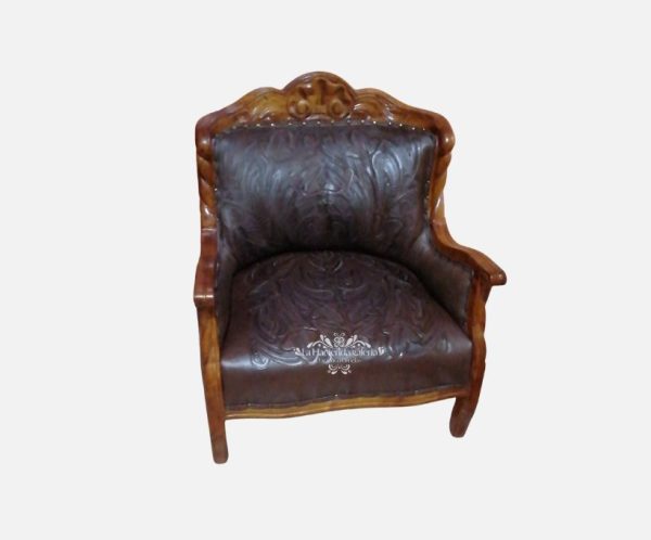 Sillón individual tallado y cincelado
